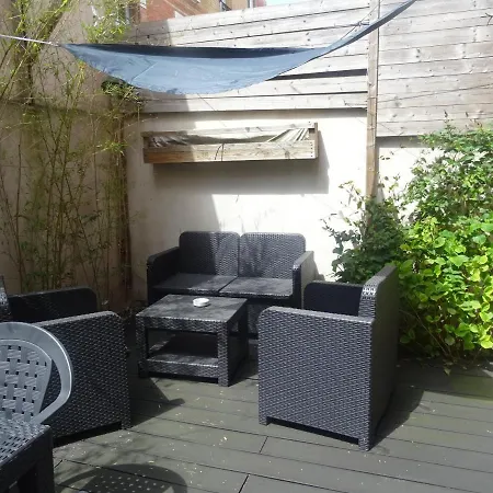 L'escapade Parisienne ميزو الفورْ